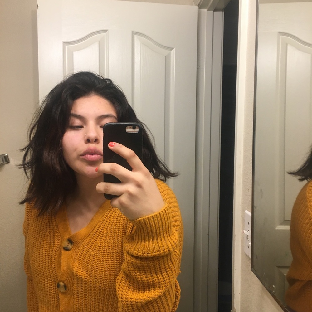 Long sleeve crop top